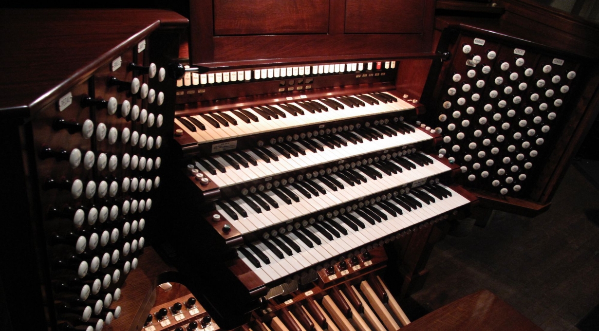 Sunday Organ Recital: Theo van Wyk
